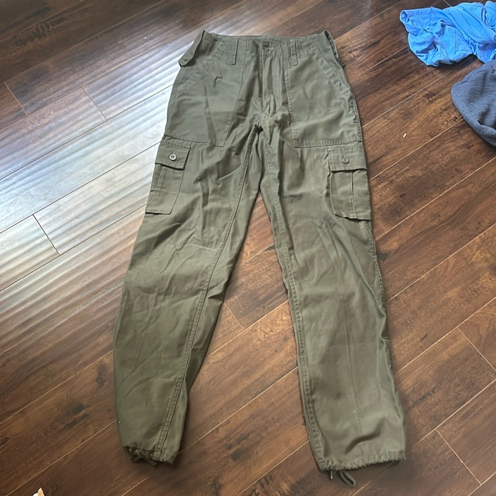 Urban outfitters army green cargos